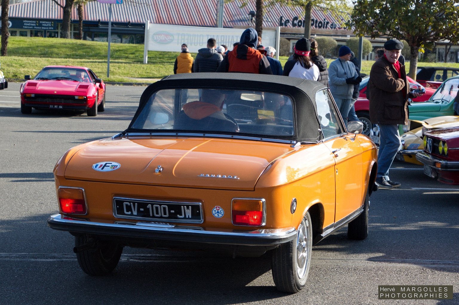 Peugeot 304 Cabriloet -01.jpg
